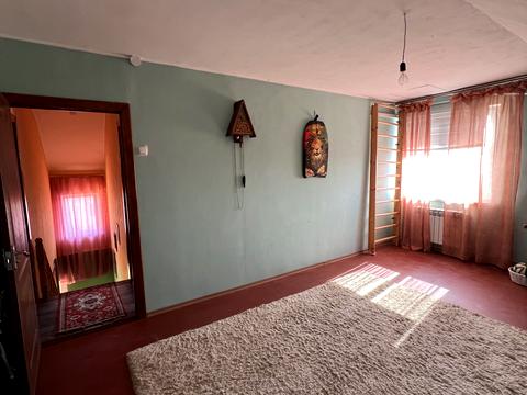 будинок за адресою Квітнева вул.