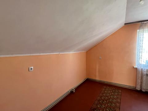 будинок за адресою Квітнева вул.