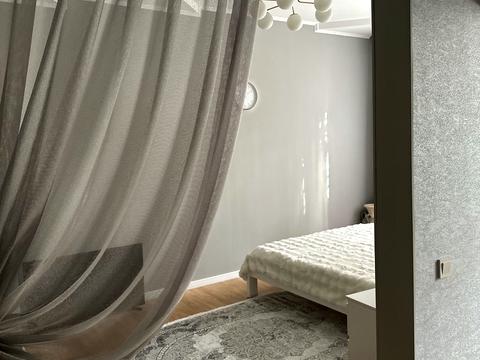 квартира по адресу Веры Холодной пл., 3