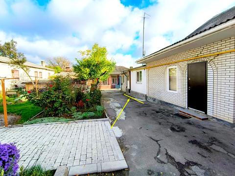 будинок за адресою Суровцової