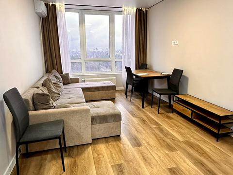 квартира за адресою Віктора Некрасова вул. (Північно-Сирецька), 3