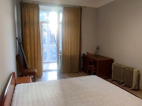 квартира за адресою Кропивницького вул., 18