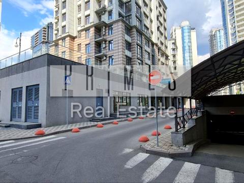 комерційна за адресою Андрія Верхогляда вул. (Михайла Драгомирова), 20-А