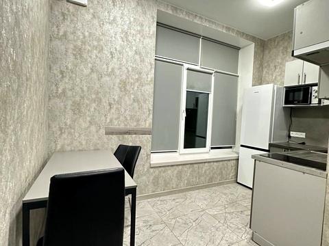 квартира за адресою Космонавтів вул., 7