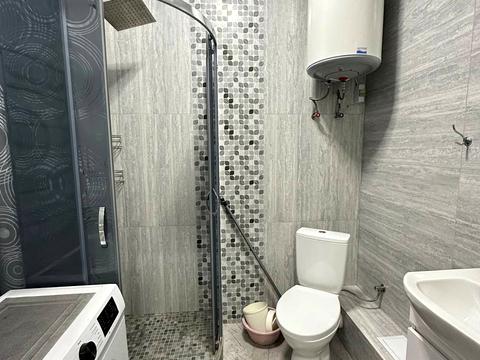 квартира за адресою Космонавтів вул., 7