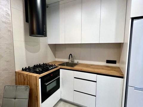 квартира по адресу Угорская ул., 12