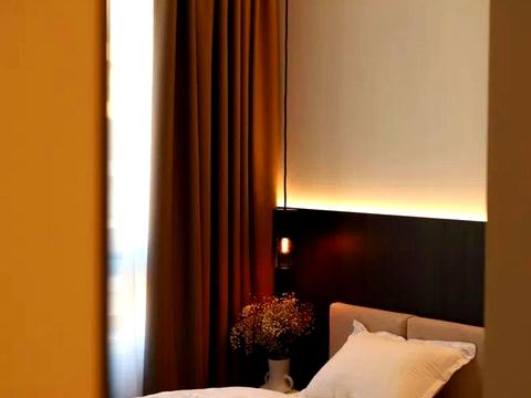 квартира по адресу Салютная ул., 2