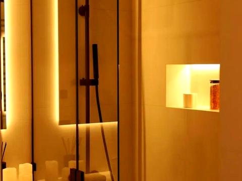 квартира по адресу Салютная ул., 2