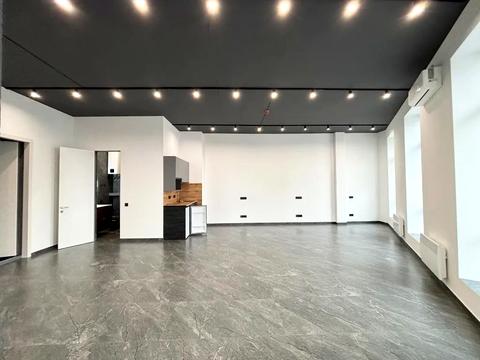 комерційна за адресою Ламана вул., 18