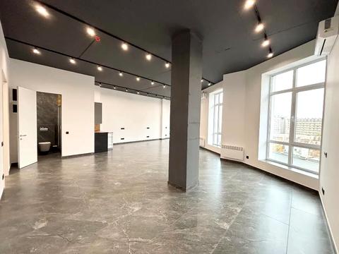 комерційна за адресою Ламана вул., 18