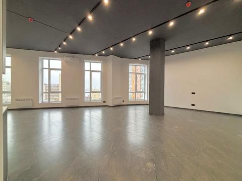 комерційна за адресою Ламана вул., 18