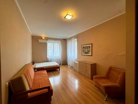 квартира за адресою Володимира Івасюка просп. (Героїв Сталінграду), 8