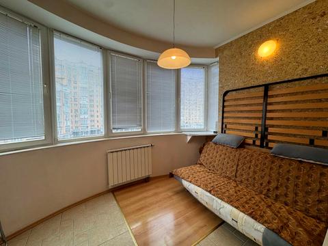 квартира за адресою Володимира Івасюка просп. (Героїв Сталінграду), 8