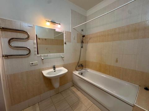 квартира за адресою Володимира Івасюка просп. (Героїв Сталінграду), 8