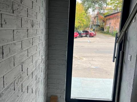 комерційна за адресою Троїцька вул. (Червона), 16