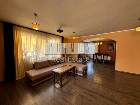 будинок за адресою Центральна вул., 19