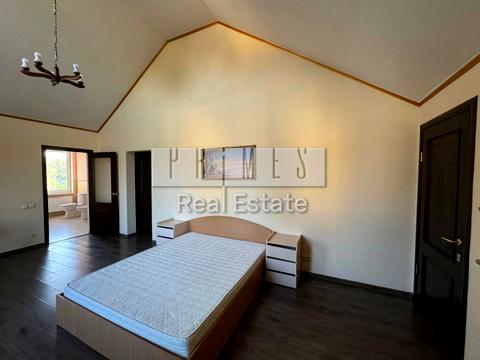 будинок за адресою Центральна вул., 19