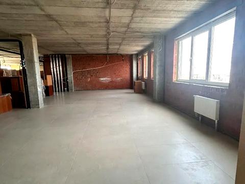 комерційна за адресою Пилипа Орлика просп. (Ілліча), 31