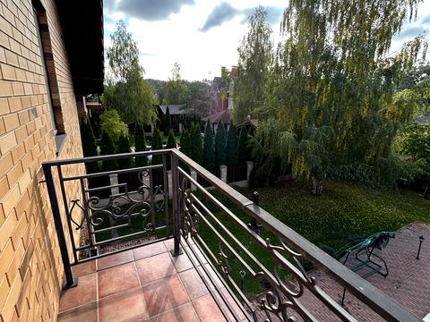 будинок за адресою Стежки вул.