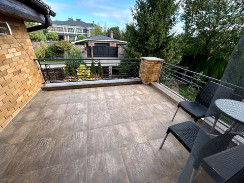 будинок за адресою Стежки вул.