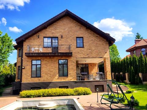 будинок за адресою Стежки вул.