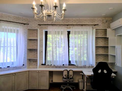 будинок за адресою Стежки вул.