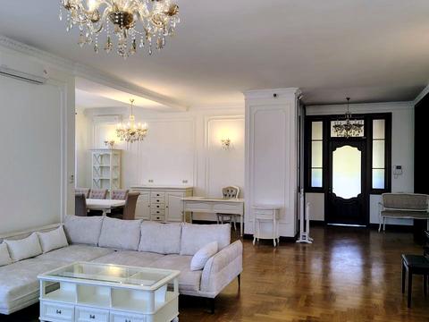 будинок за адресою Стежки вул.