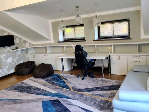 будинок за адресою Стежки вул.