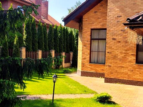 будинок за адресою Стежки вул.