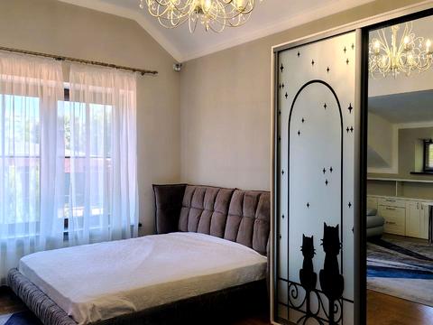 будинок за адресою Стежки вул.