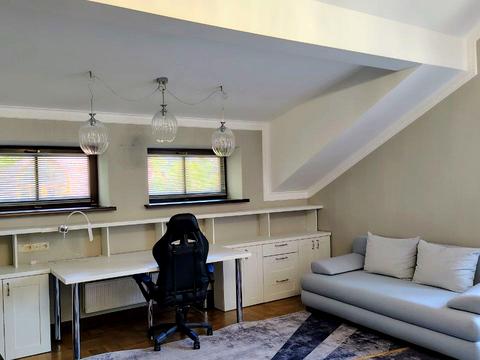 будинок за адресою Стежки вул.