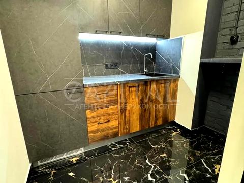 комерційна за адресою Київ, Дніпровська набережна вул., 15-К