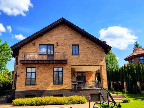 будинок за адресою Стежки вул.