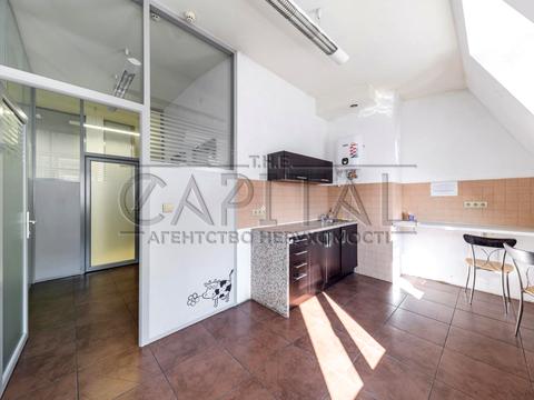 комерційна за адресою Велика Васильківська вул. (Червоноармійська), 88