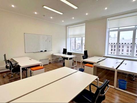 комерційна за адресою Хрещатик вул. (Kreschatic), 7