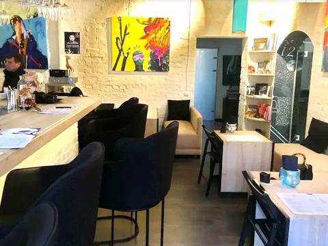 комерційна за адресою Кожум'яцька вул., 16