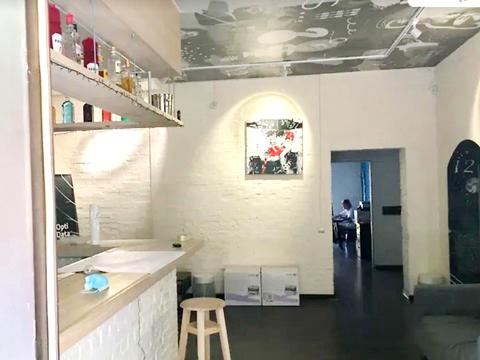 комерційна за адресою Кожум'яцька вул., 16