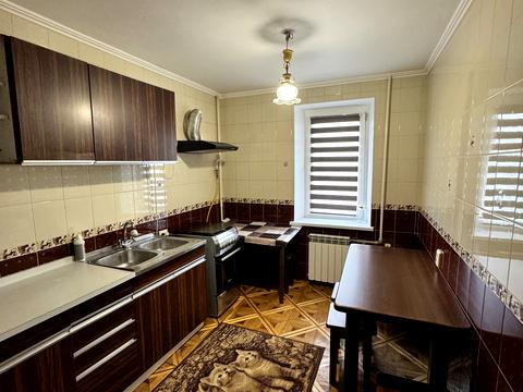 квартира за адресою Автозаводська вул., 7