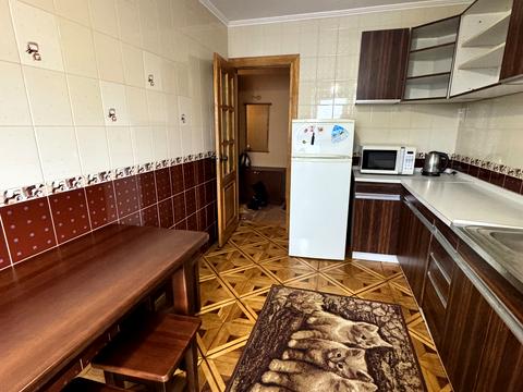 квартира за адресою Автозаводська вул., 7