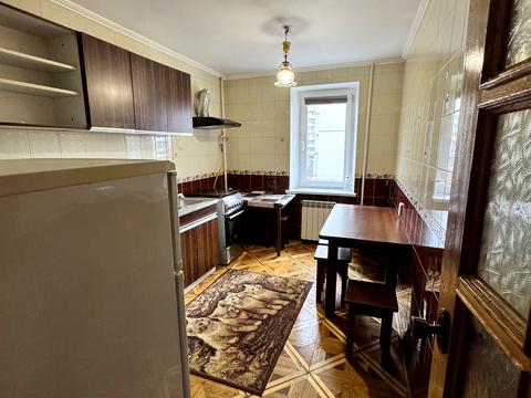 квартира за адресою Автозаводська вул., 7