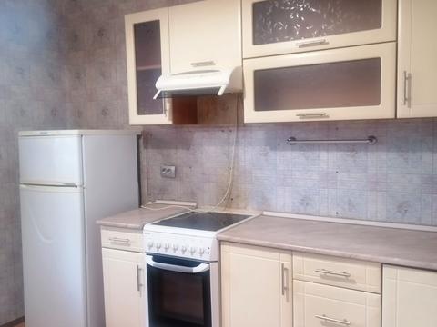 квартира за адресою Милославська вул., 32/51А