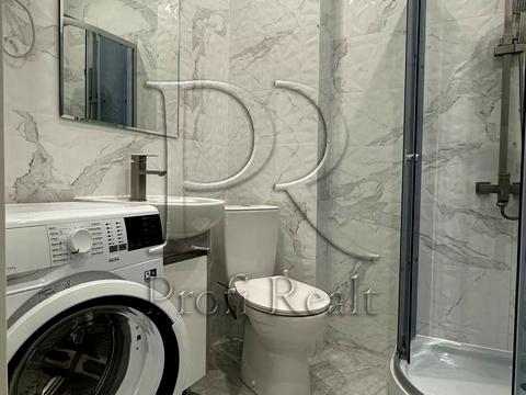 квартира по адресу Героев Небесной Сотни просп., 16/10