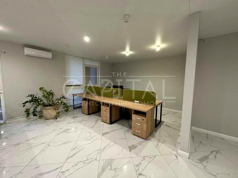 комерційна за адресою Джона Маккейна вул. (Івана Кудрі), 3-А