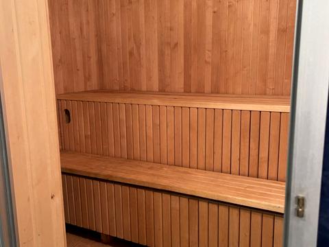 будинок за адресою с. Гатне, Квітнева вул., 6