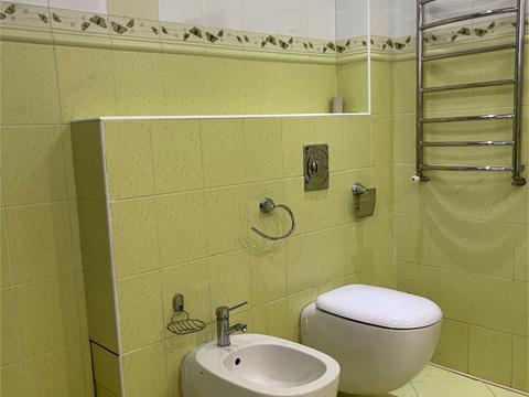 будинок за адресою с. Гатне, Квітнева вул., 6