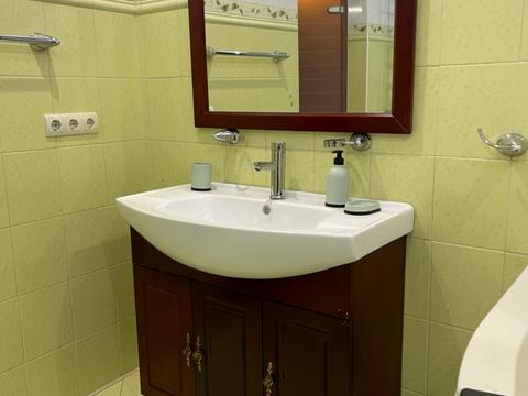 будинок за адресою с. Гатне, Квітнева вул., 6