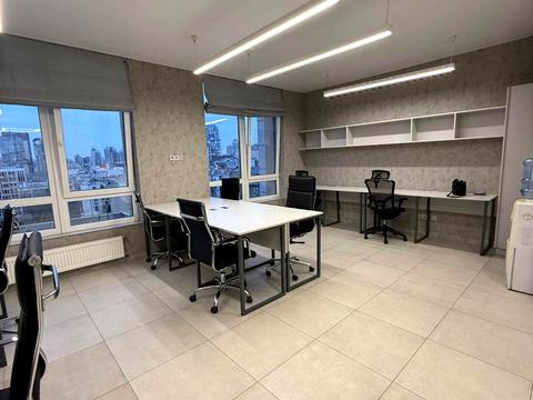 коммерческая по адресу Жилянская ул., 68