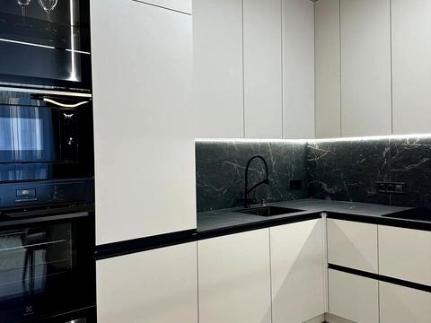 квартира по адресу Героев Майдана ул., 1