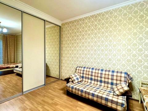 квартира за адресою Академіка Єфремова вул. (Командарма Уборевича), 8-А