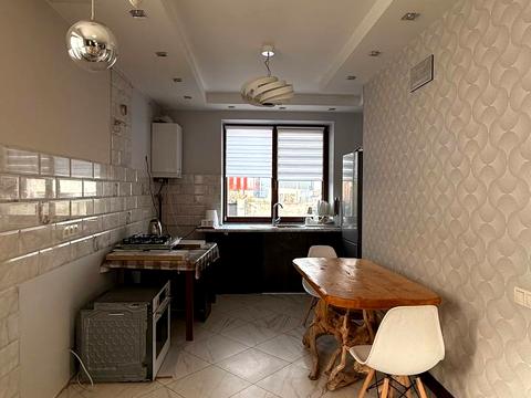 будинок за адресою Виноградна, 12